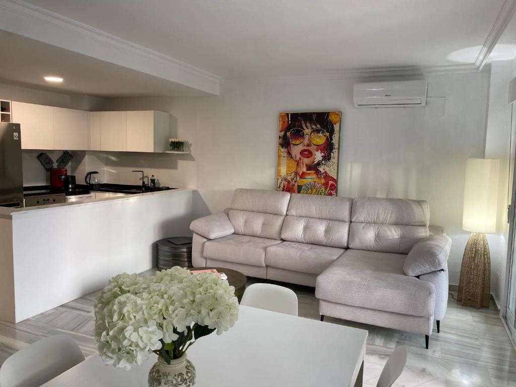 New renovated Marbella Mija House - Puerto Banus quiet and green oasis 8