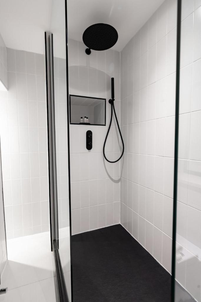 Hamilton Residence - Private Main Door 1BR 8