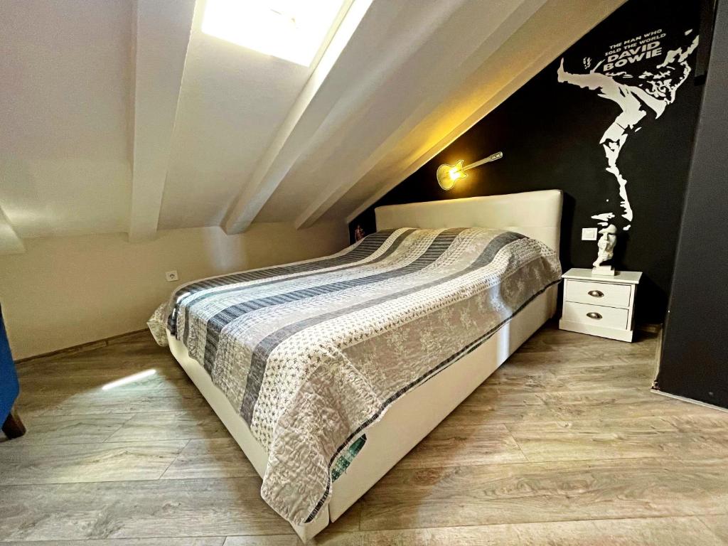 Apartments Rock Palace 5