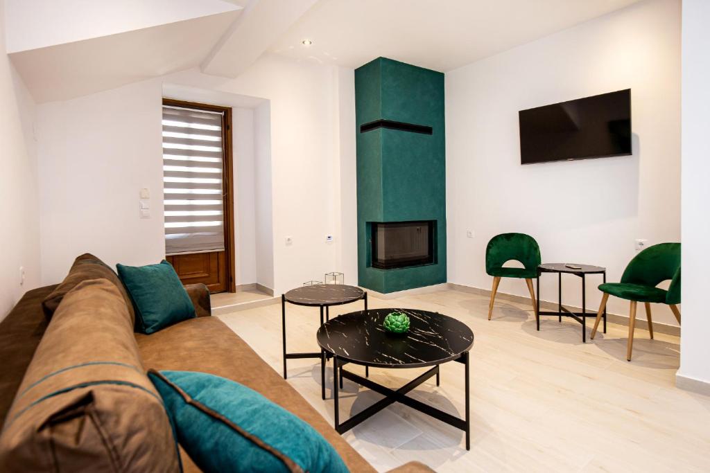 Beautiful Alice Luxury Suites 8