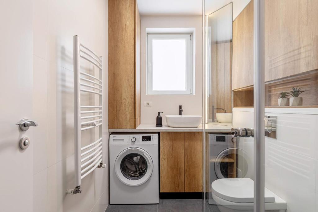 Urban 1BR Loft Residences - Modern Comfort in Bucharest Center 3