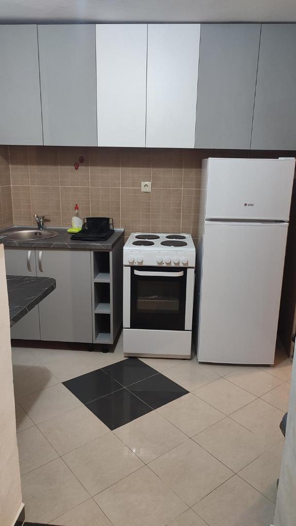 V&J apartments 4