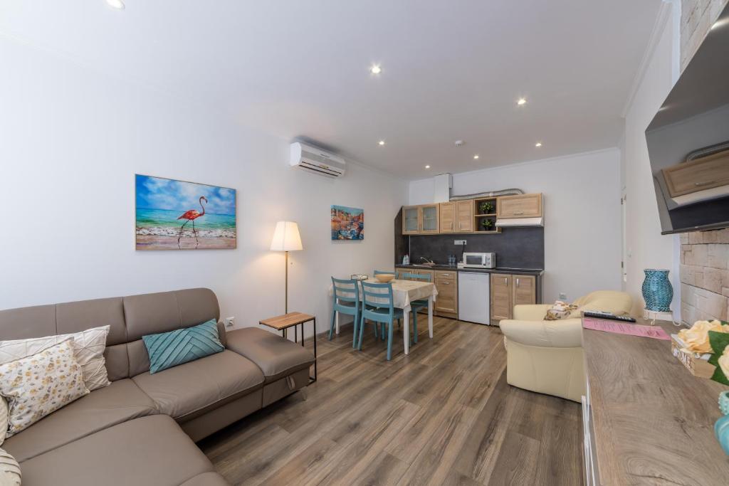 E-home Apartments 7
