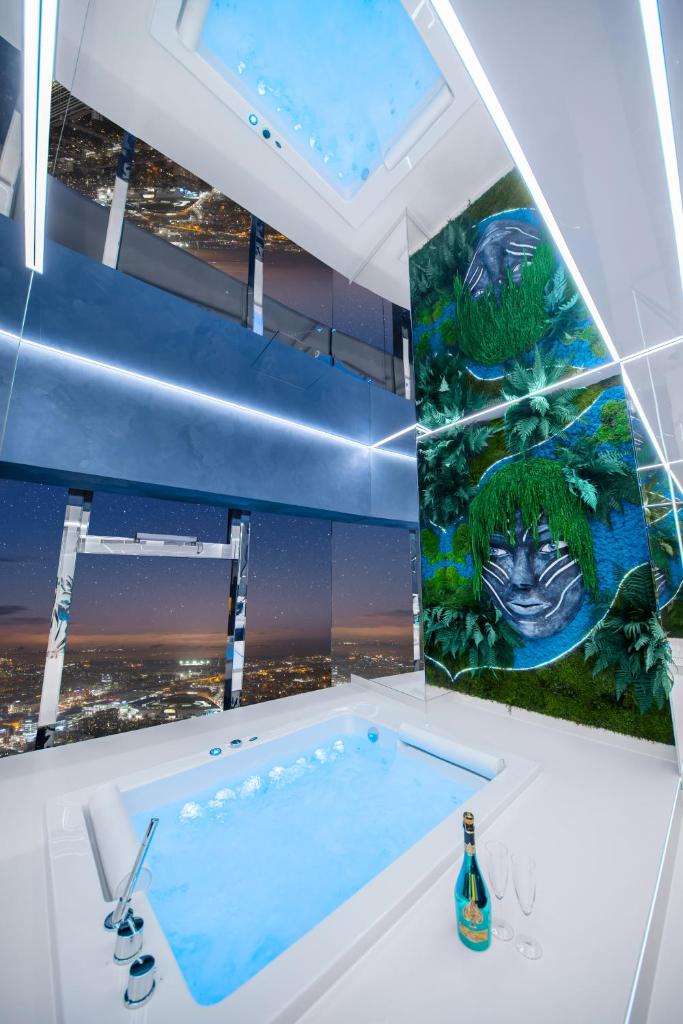 Apartamenty Sky Tower z Jakuzzi Przy Oknie by BQQK 5