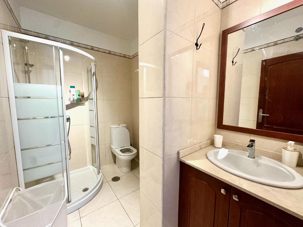 Pambnb - Chic Seaview Apartment with Gym & Kids Park 3