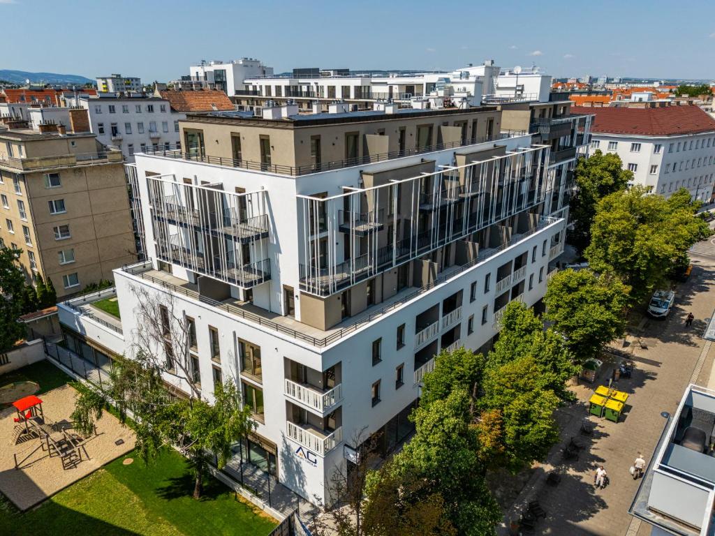Free Parking - City Pulse Apartments at U6-Metro Vienna 6