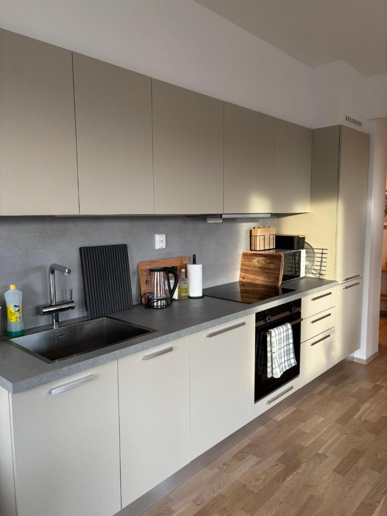Lys og moderne 3-romsleilighet på Lilleby 7
