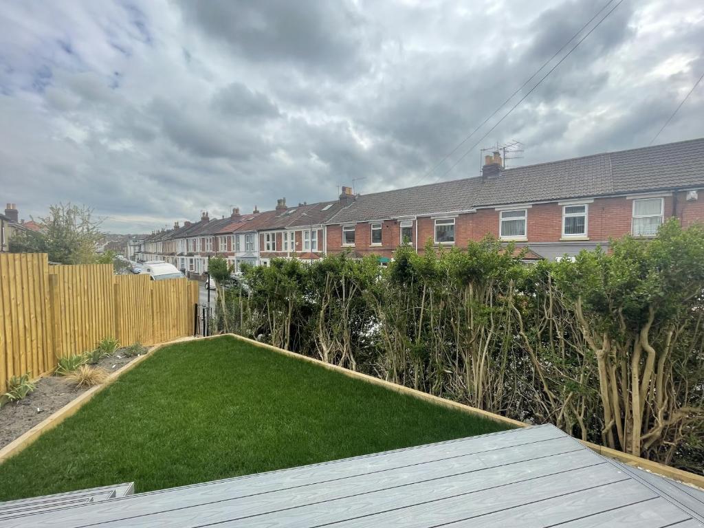 Refined Comfort in the Heart of Bedminster 7