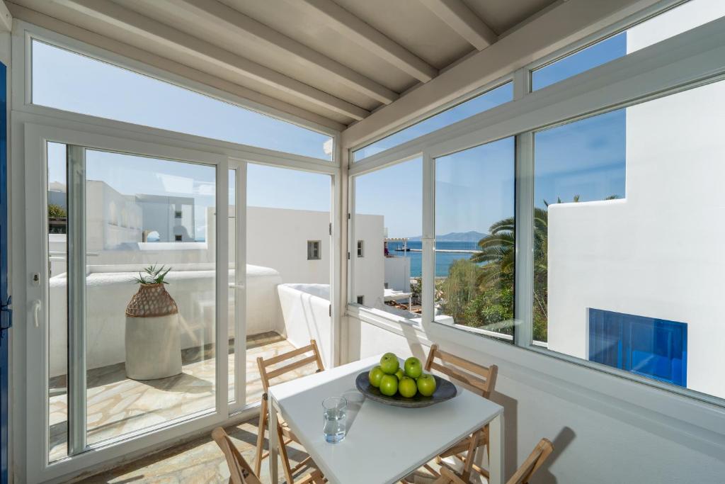 SeaView Central Suites 4