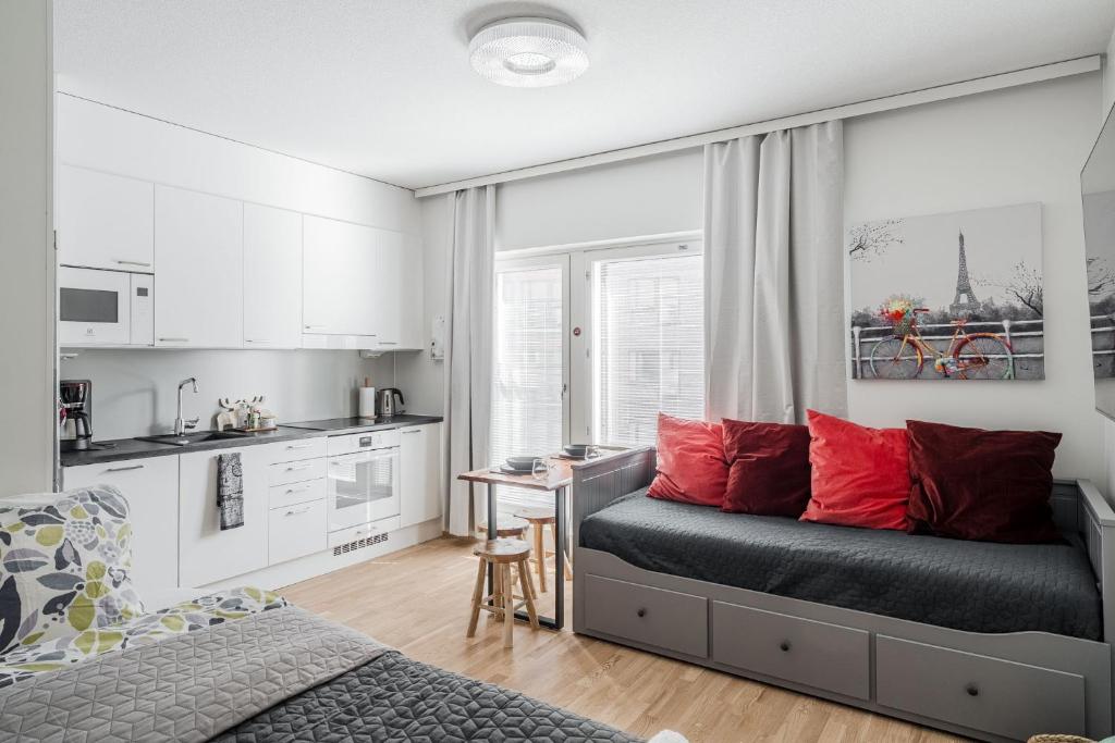 28m2 condo & own parking place indoors 2