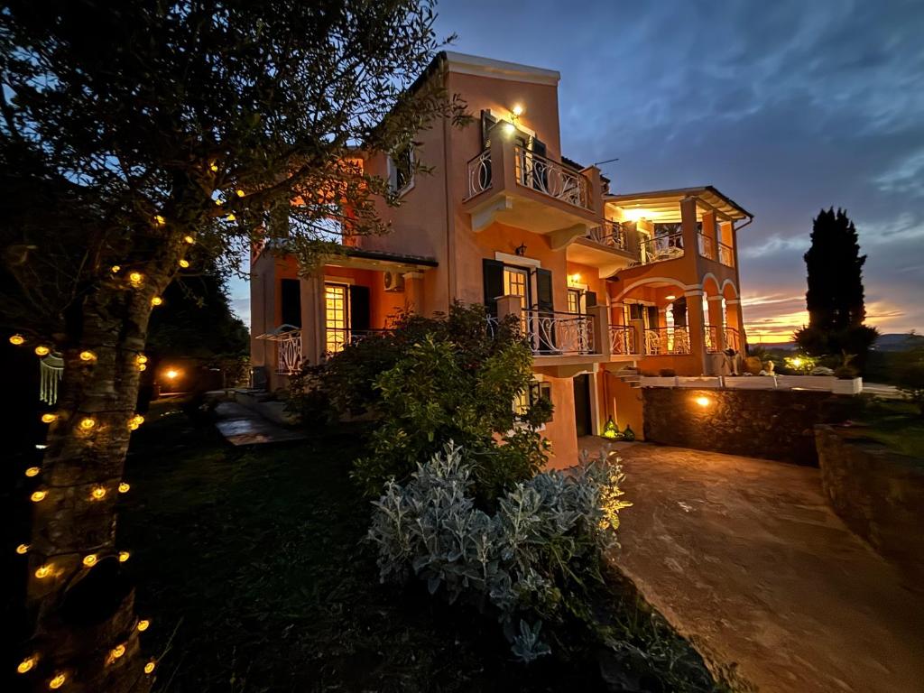 Athinas House 1