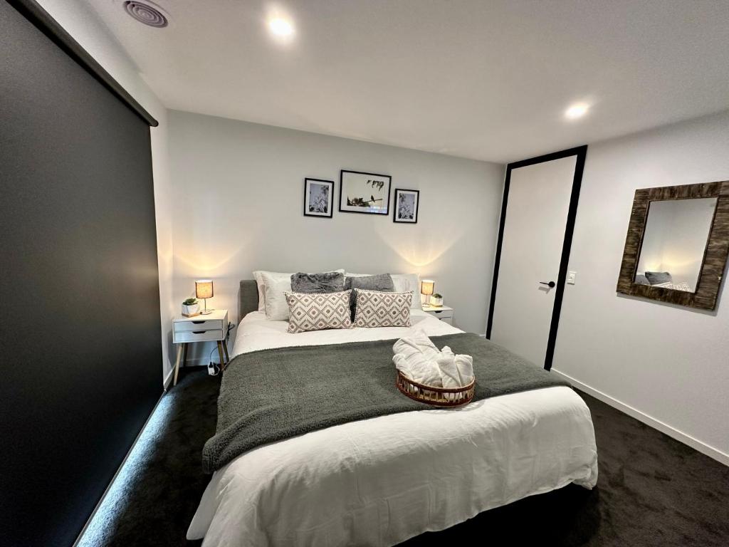 Spacious modern family home 2
