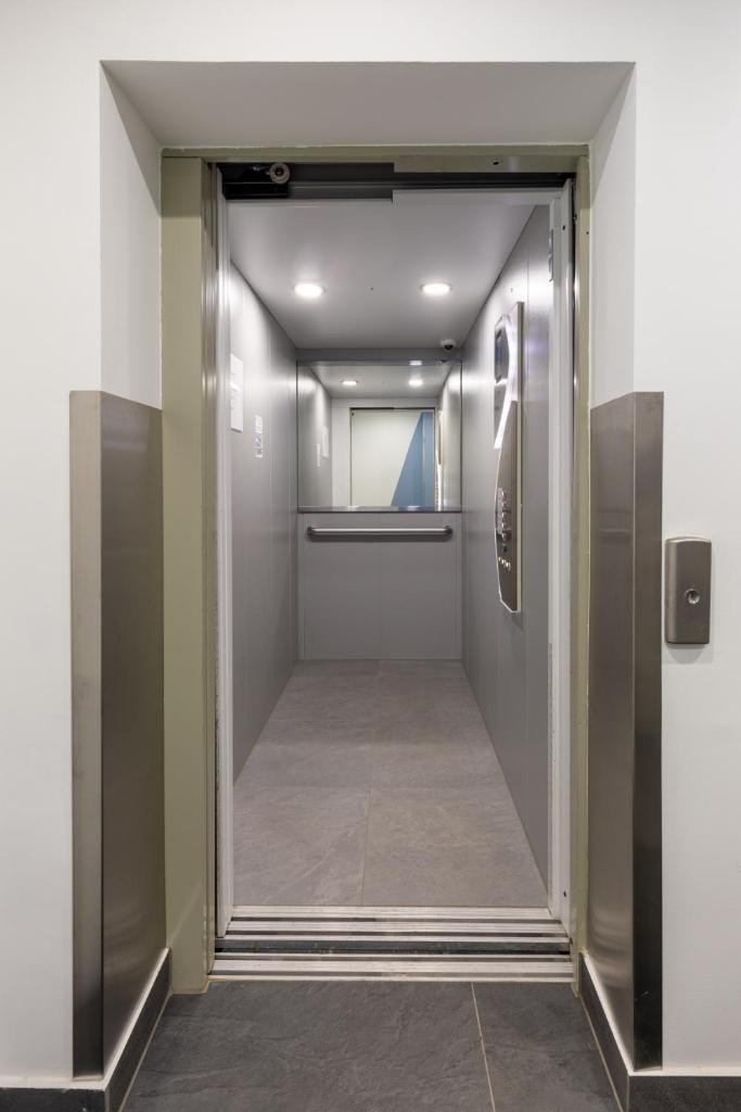 BUDAPEST DOWNTOWN RESIDENCES VH - AC, Elevator, Terrace 8