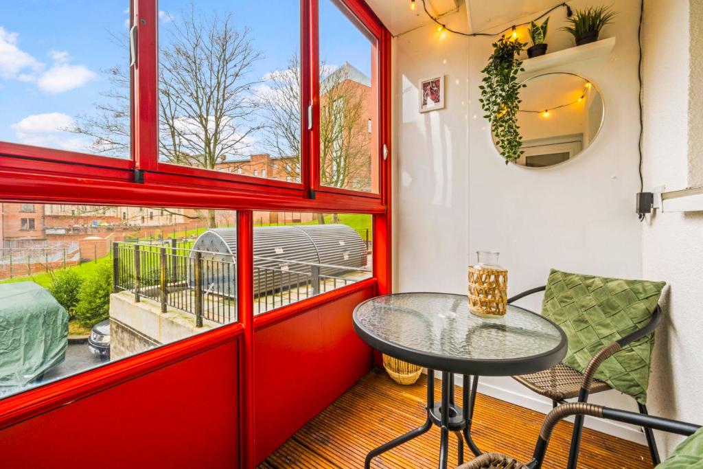 Stylish Central Glasgow Flat Near Merchant City 6