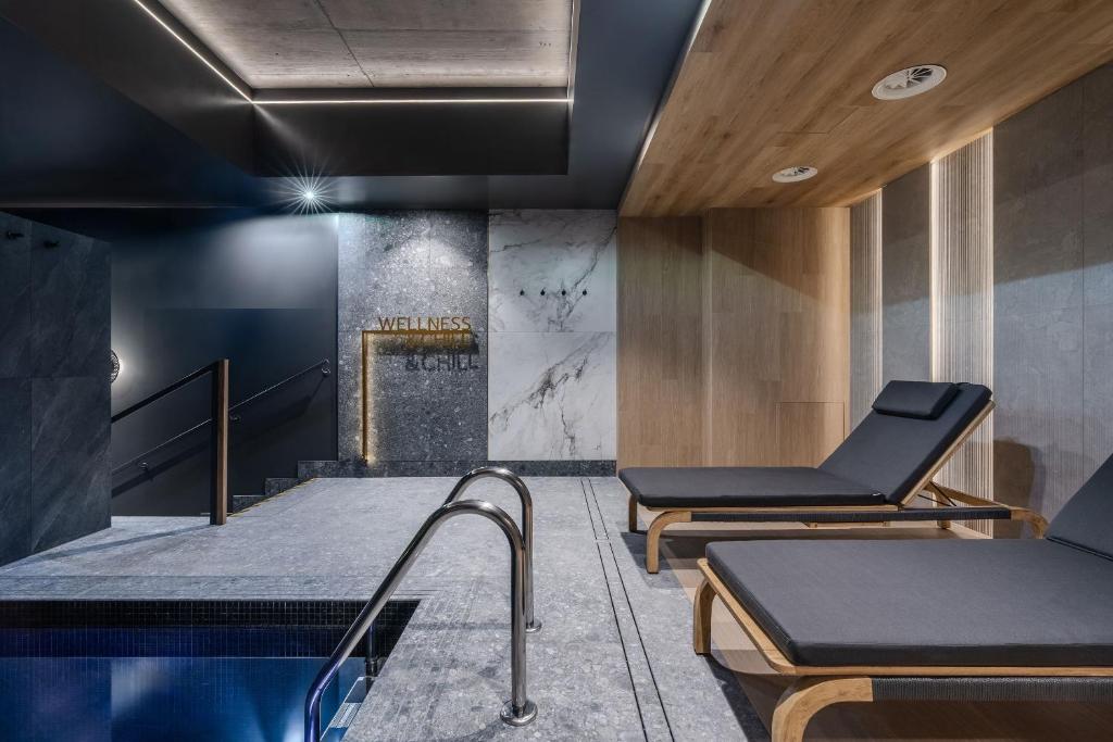 Reset in So Soho Spa Collection 7