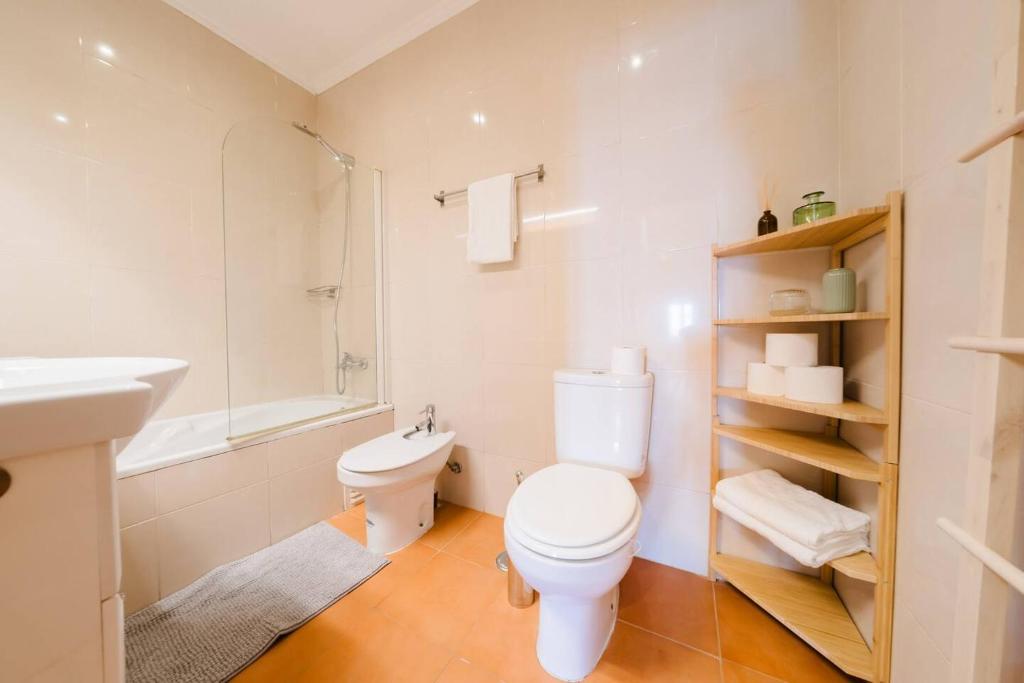 Premium 41BR with Iconic Tagus Views 3