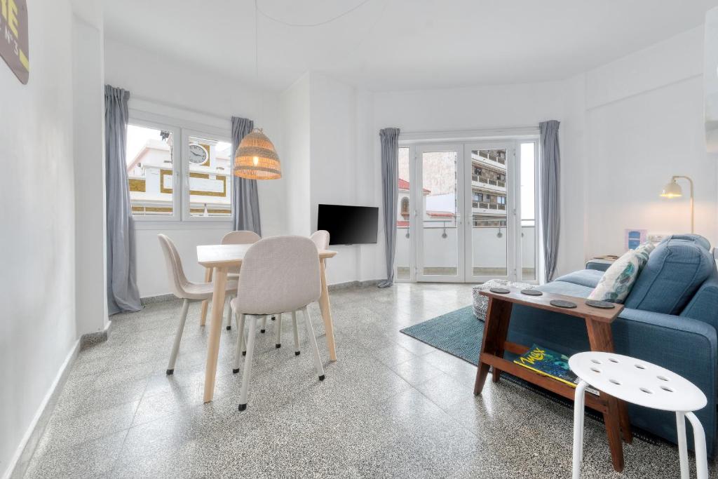 Casa Vista Oceano - City Centre and Ideal for Work By Lanzarote Vacation Homes 5