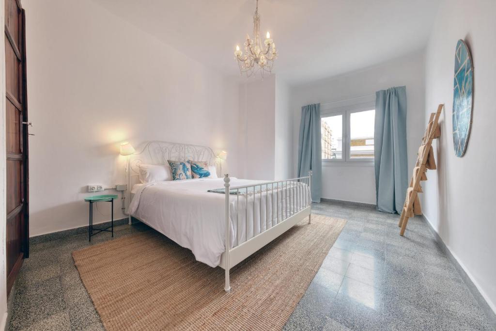 Casa Vista Oceano - City Centre and Ideal for Work By Lanzarote Vacation Homes 2