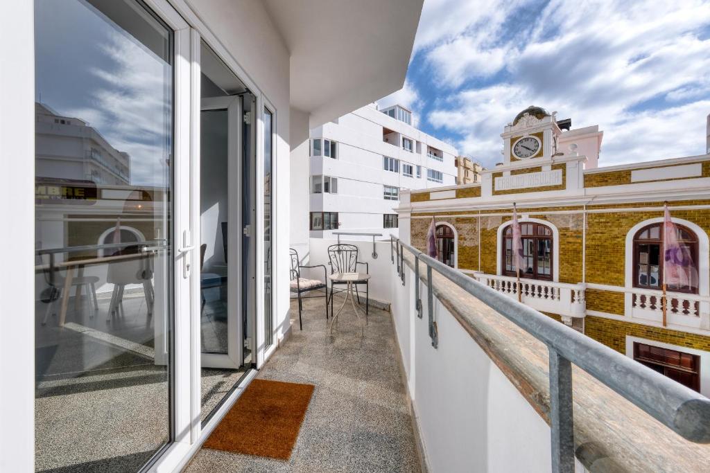 Casa Vista Oceano - City Centre and Ideal for Work By Lanzarote Vacation Homes 6