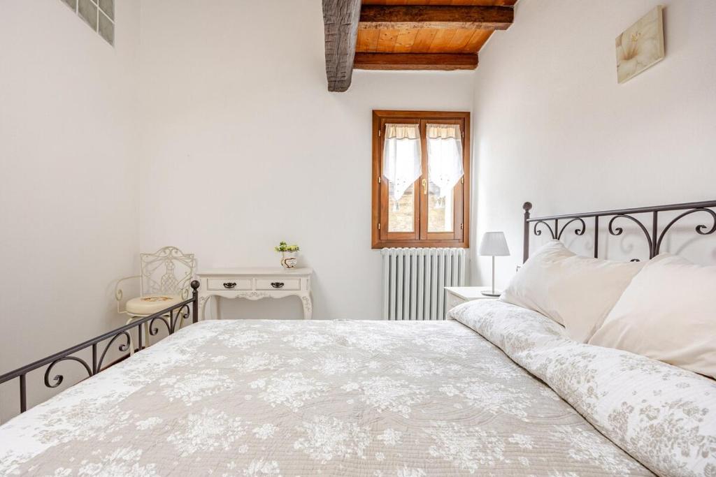 Romantica Residenza - Borgo Castello di Serravalle 5