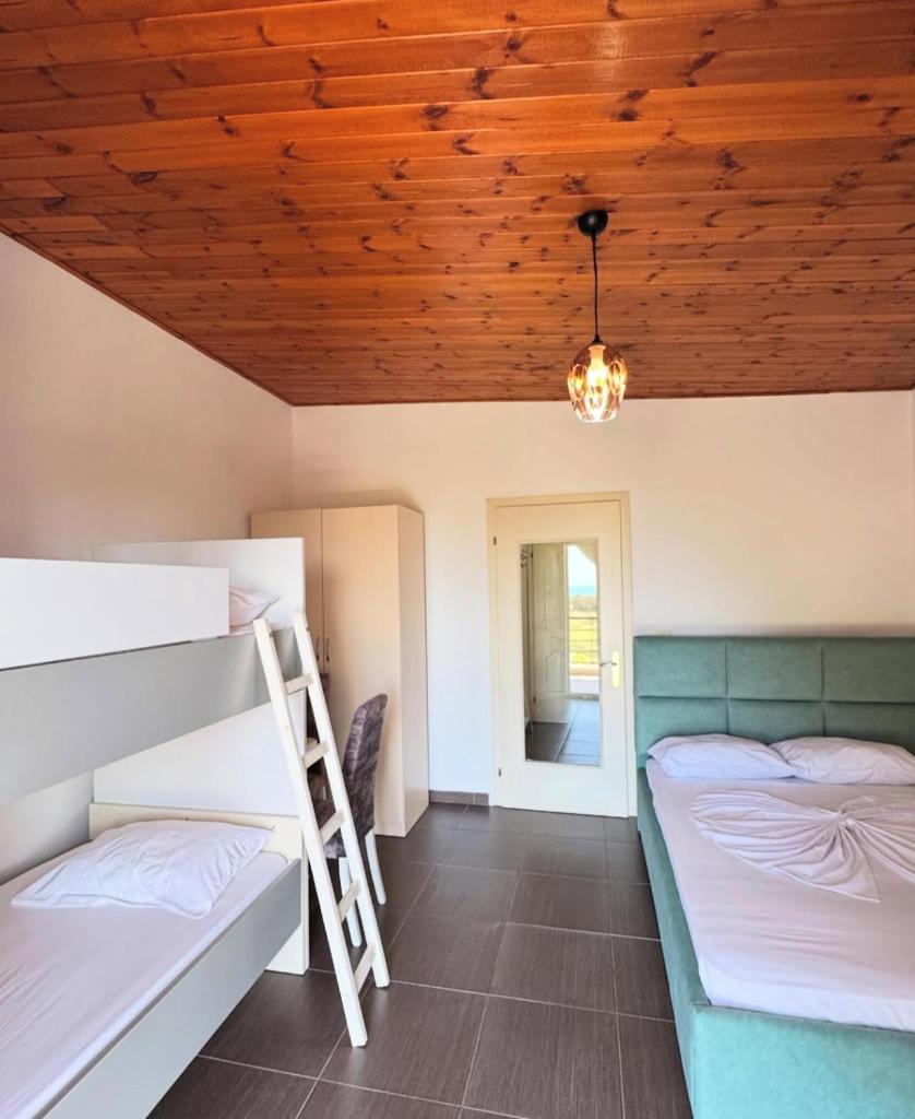 Bellavista Villa 7