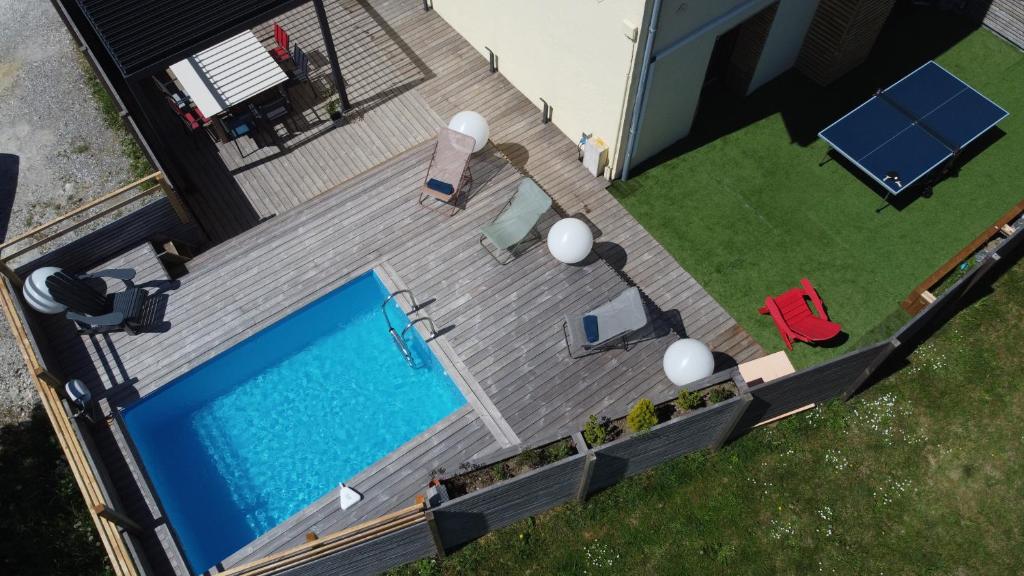 Appartement avec piscine & terrasse vue montagne 4