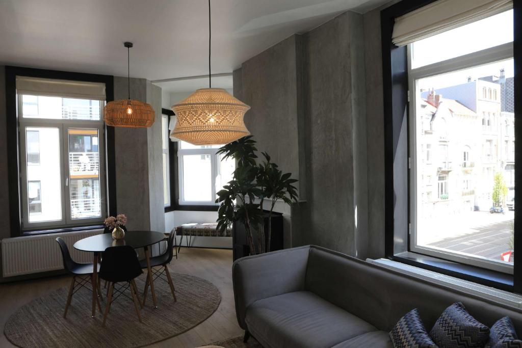 Kamiel -Belle Epoque apartment with modern comfort 8