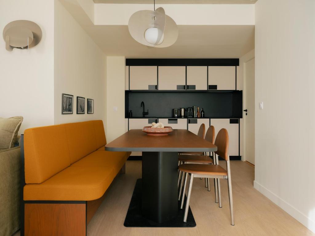 Edgar Suites - Église 8