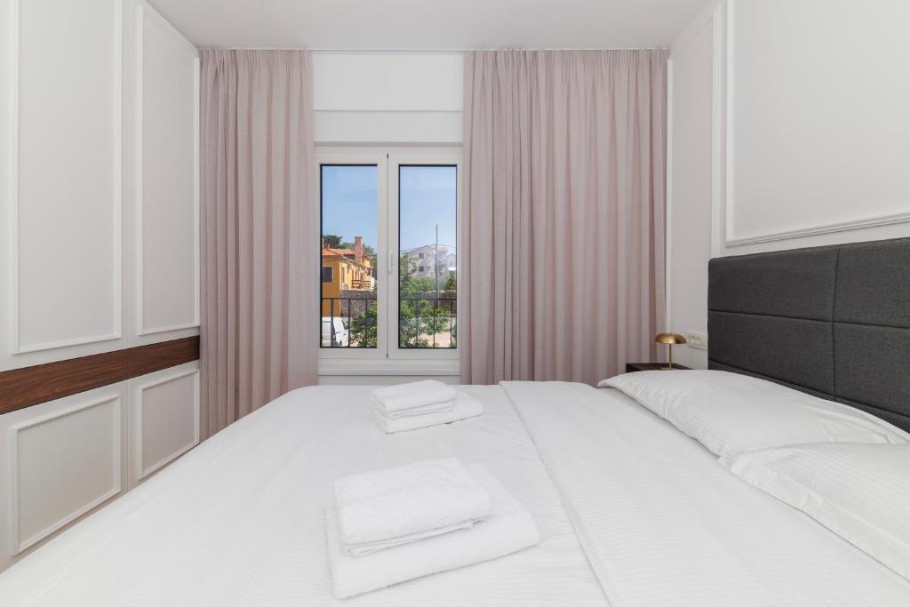 Apartment Zora by Belmont Realty 7