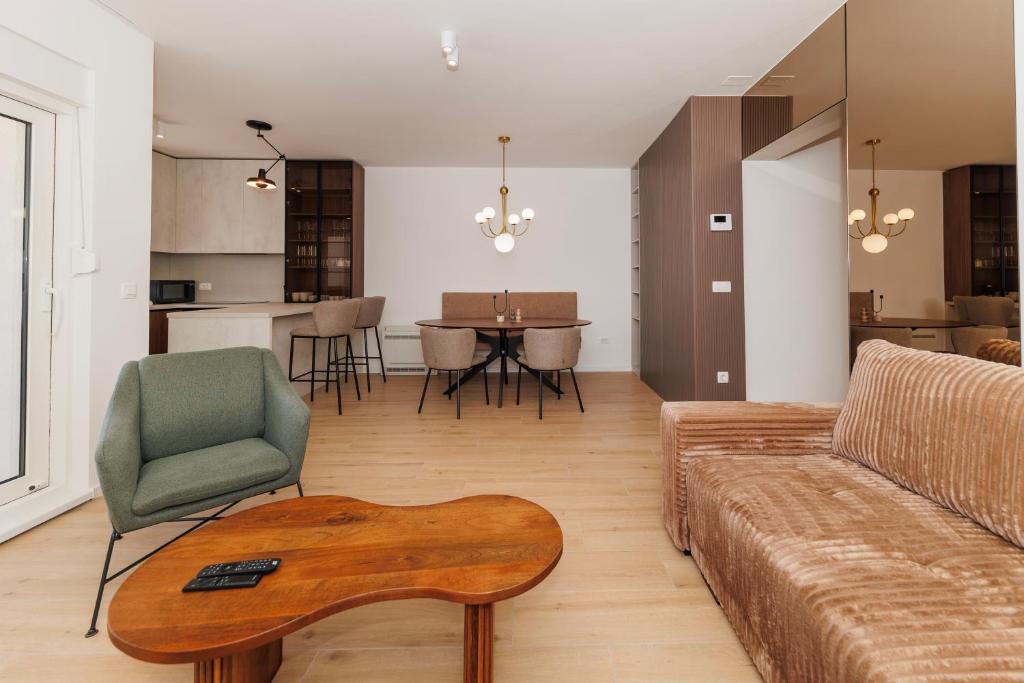 Apartment Zora by Belmont Realty 4