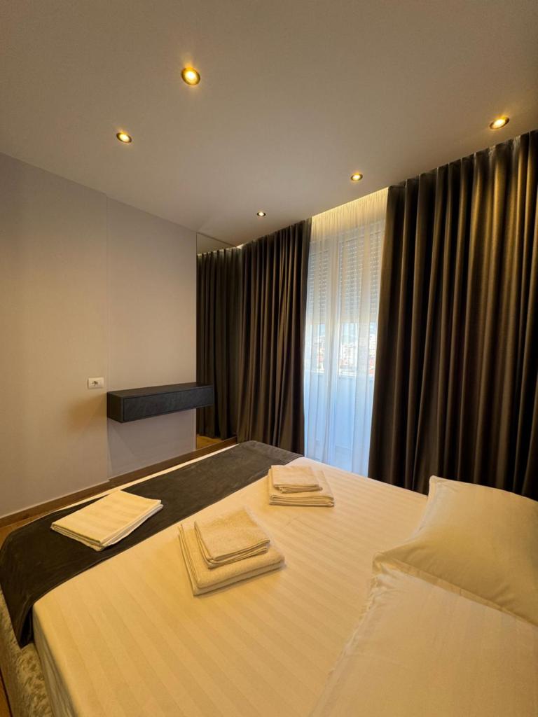 Serin Apartment Tirana Centre 6