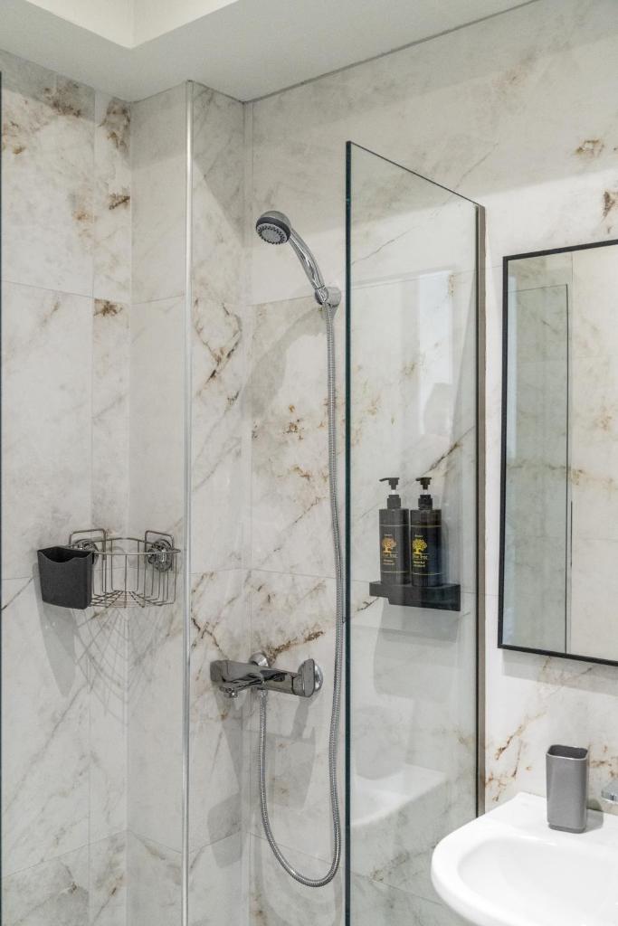Ermou Boutique Studios in Monastiraki 7