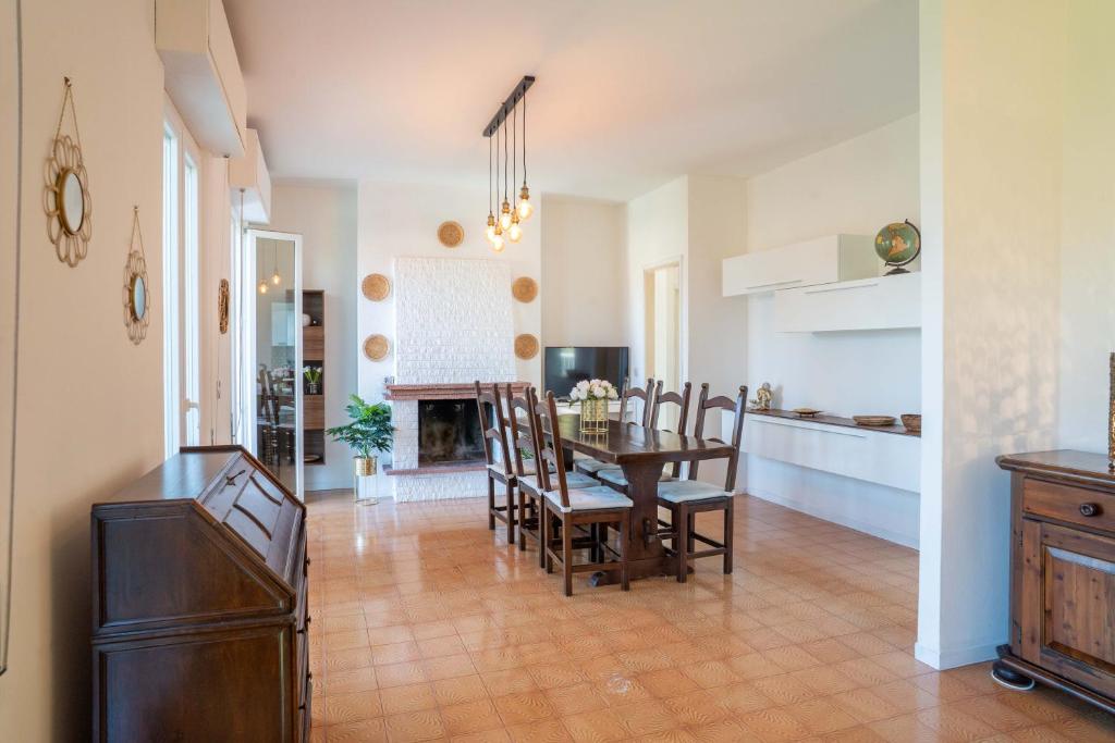 Photo de la galerie de l'établissement Villa Torchio, à Manerba del Garda