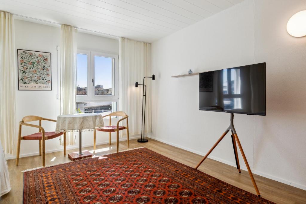 UP&GREAT Apartments - Chic Urban Homes 2