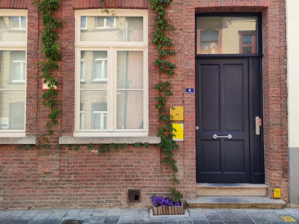 Romantic flat heart of Bruges 6