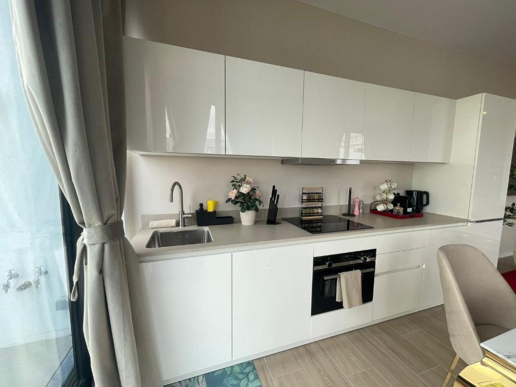 OneLuxStay near Antwerp Central 6