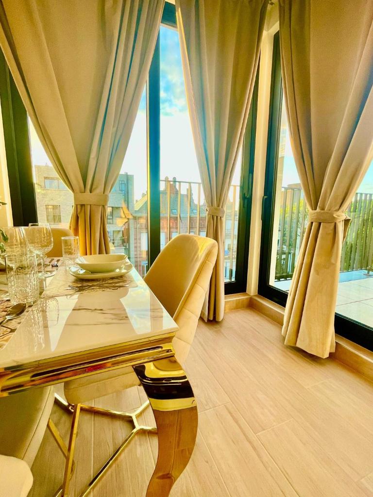 OneLuxStay near Antwerp Central 7