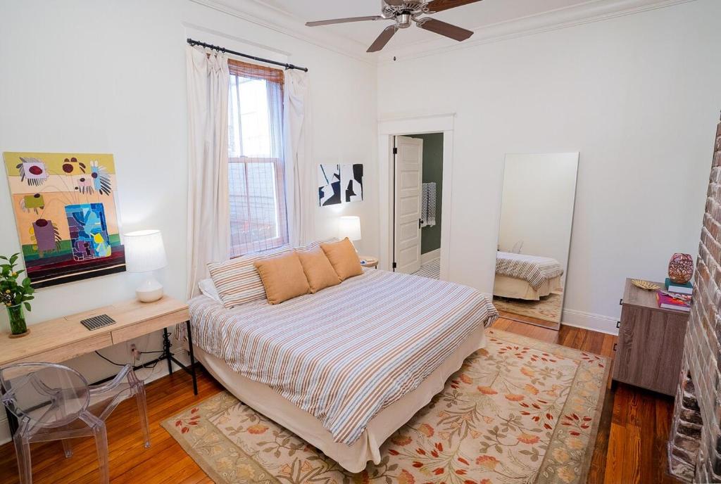New Orleans Home Close to all the Action 7