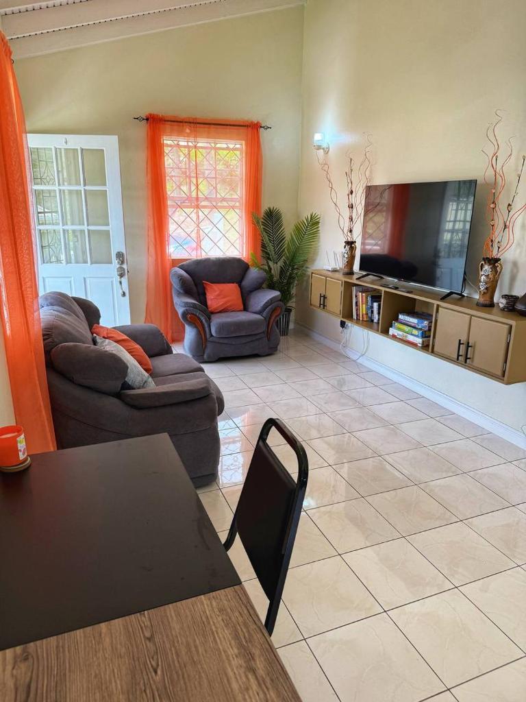 Peaceful 2BR home, perfect for a Caribbean getaway