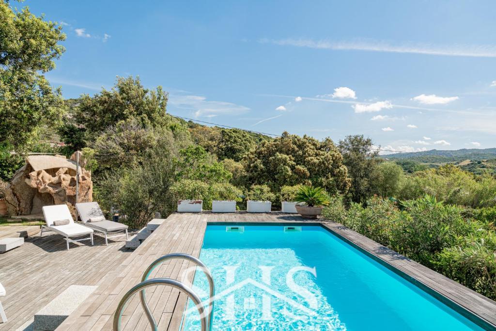 Photo de la galerie de l'établissement Villa Elena - Oasi di Charme con piscina, à Palau