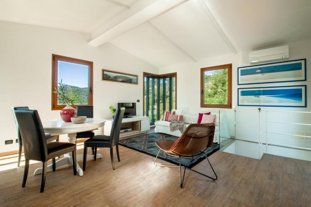 La Villetta 2 - Elegant and Cozy Cottage with free parking and A C 1