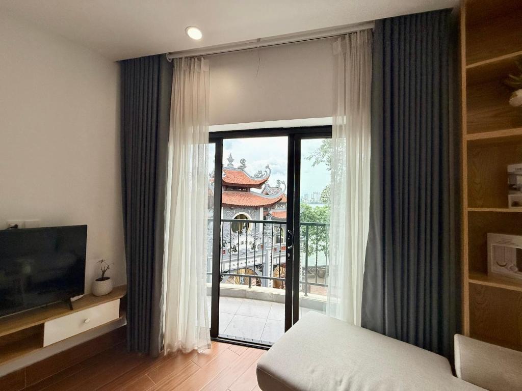 Morri West Lake Apartment