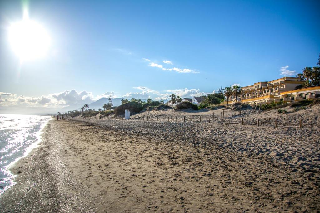 The Marbella Beachfront Gem 8