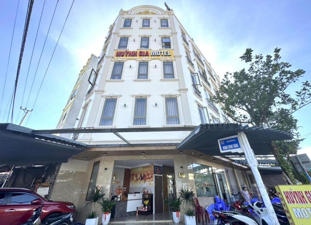 OYO 1193 Huynh Gia Hotel