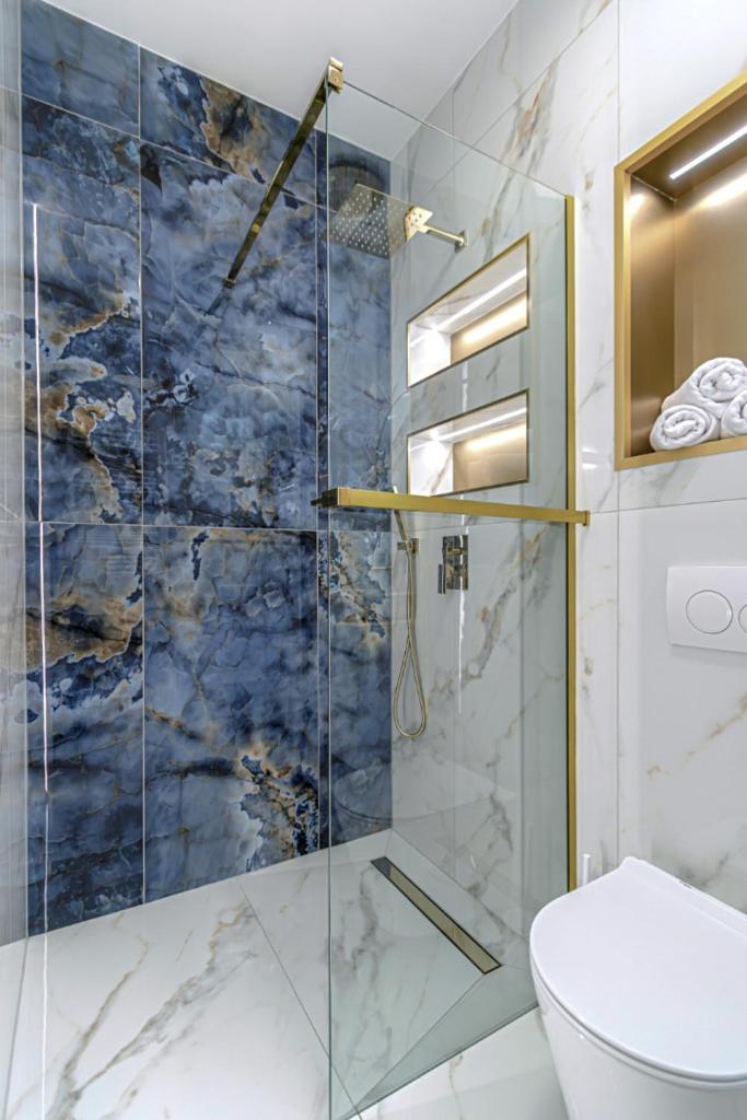 Dioro Luxury Residence - Free garage parking - 3 separate bdr - 2bathr - AC - Self check-in 3