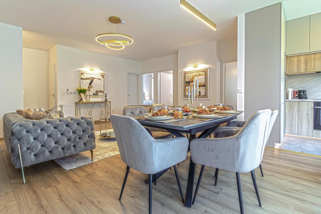 Dioro Luxury Residence - Free garage parking - 3 separate bdr - 2bathr - AC - Self check-in 5