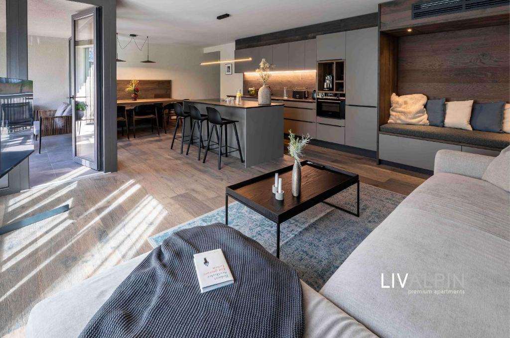 LIVALPIN Suite