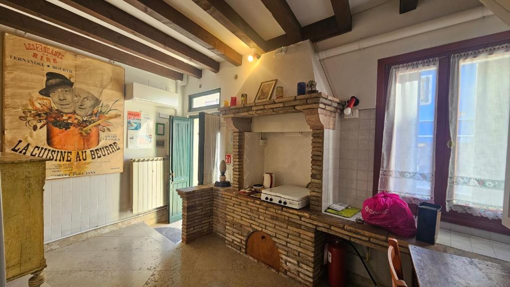 Casa Yellow Corner - Seasons Real Estate - Burano 8