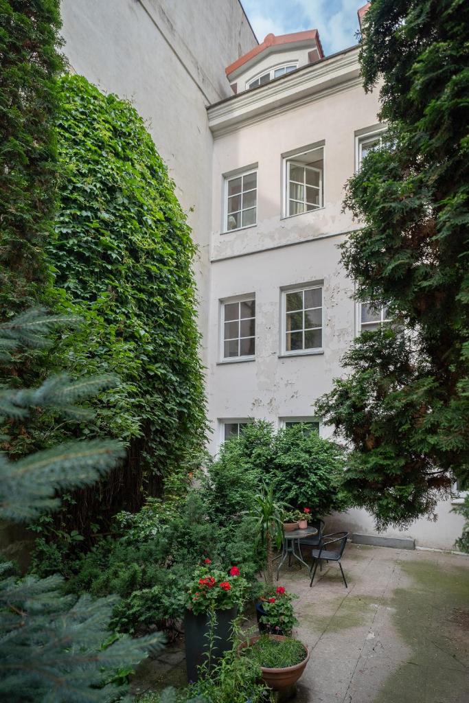 Old town, Bright, Peaceful, Balcony, Netflix 6