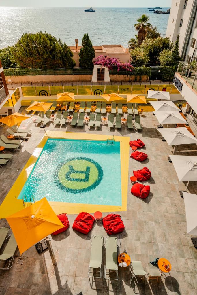 Ryans Ibiza Apartments - Only Adults